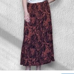 Aritzia Wilfred Midi Skirt Animal Print in Moroccan Spice / Black,